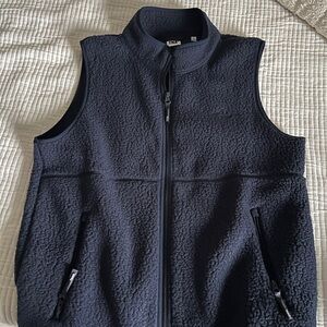 Aritzia TNA Fleece Vest
